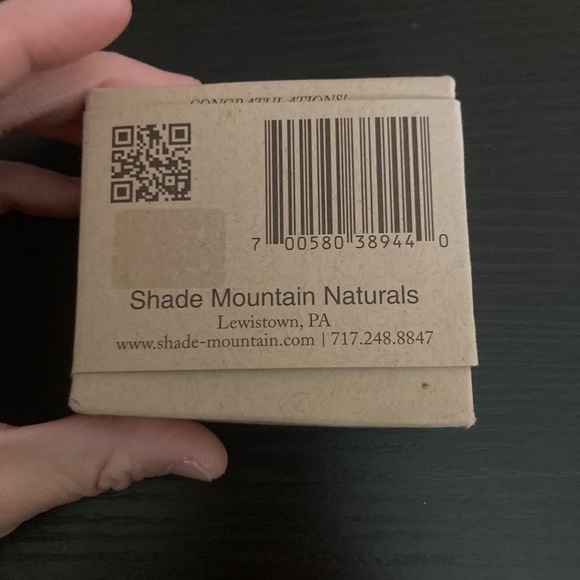 Shade Mountain Naturals Exfoliating bar soap. Created with wine settlements. New - Picture 4 of 5
